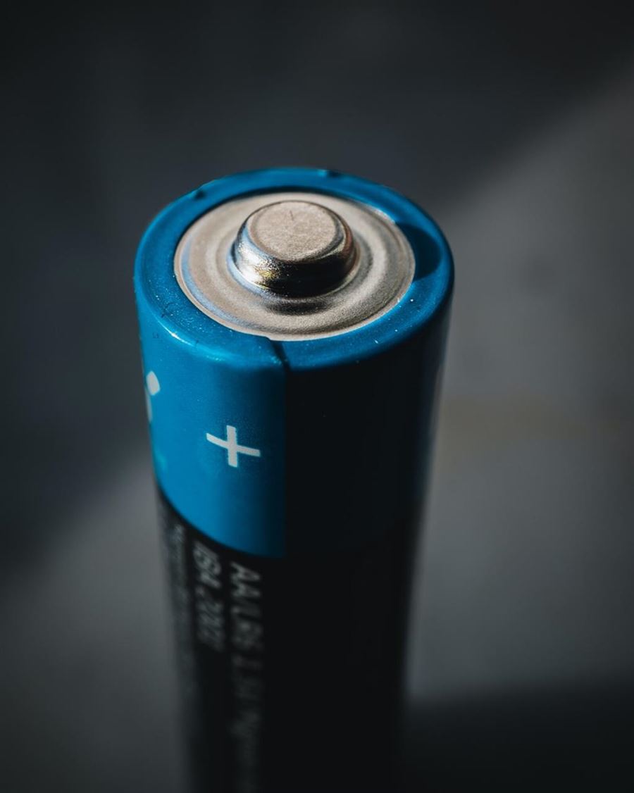 Skån miljøet med genopladelige batterier åa